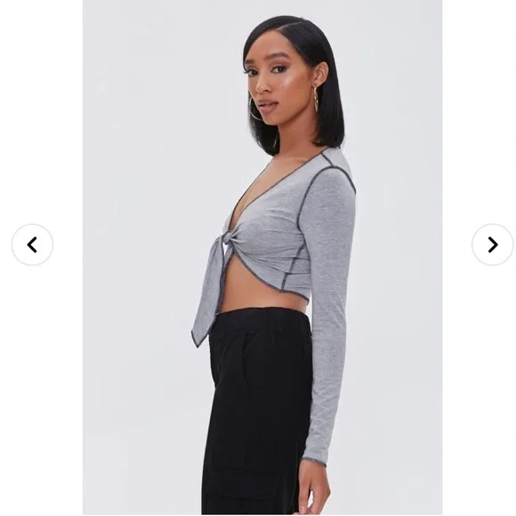 Forever 21 Topstitched Self-Tie Crop Top - Picture 2 of 6